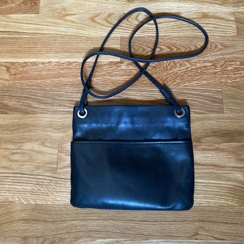 Margot black leather crossbody